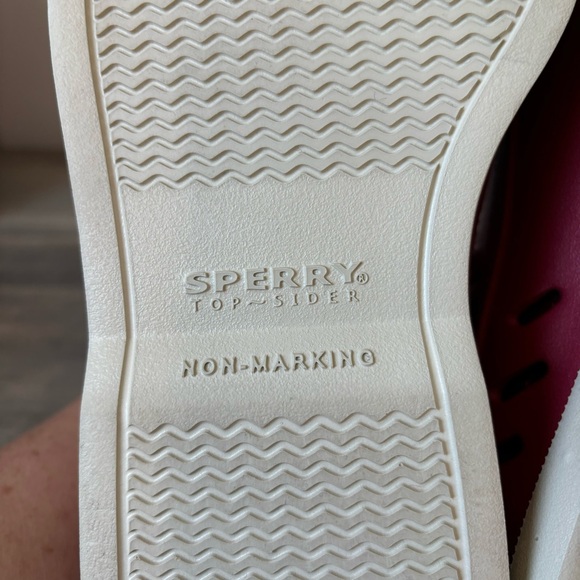 Sperry float fur boat shoes in rhubarb Size 8 New in Box - Picture 8 of 12